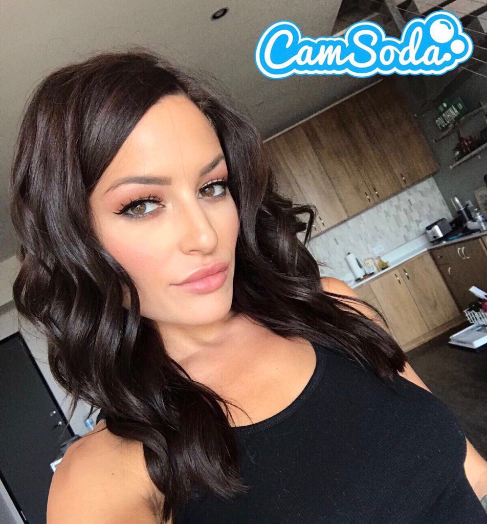 Camsoda.com camgirl and porn star The Real Kissa Sins