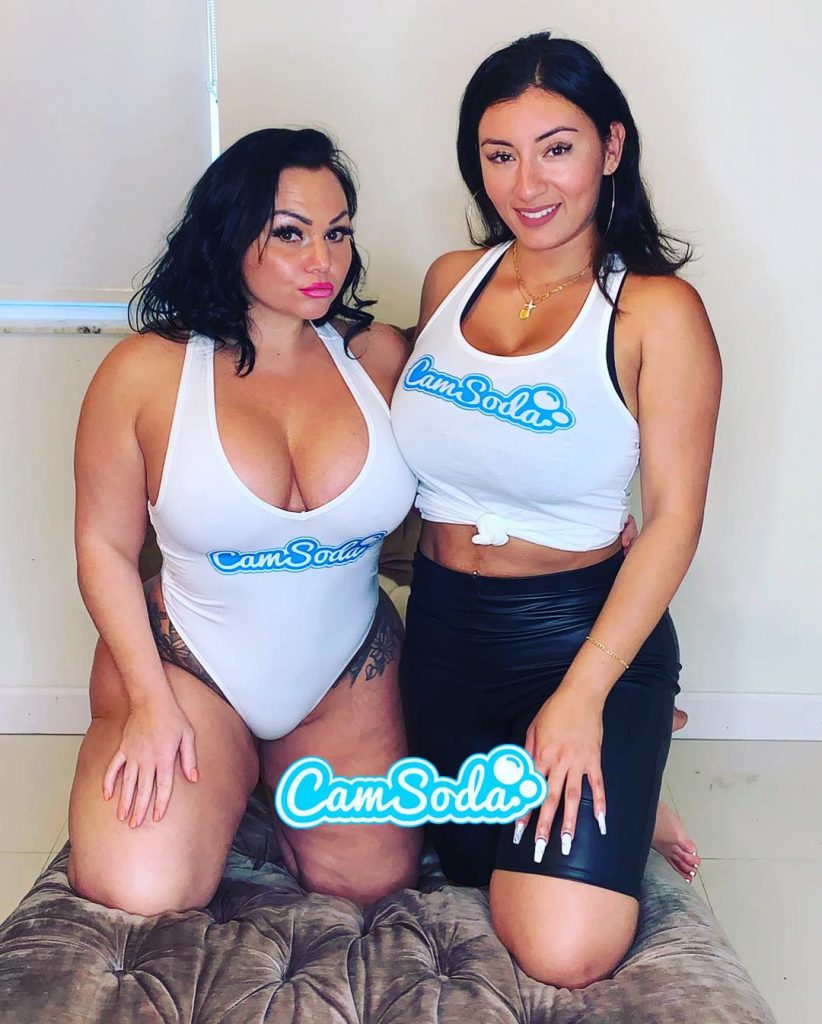 Camsoda.com camgirls Selena Adams and Betty Bang